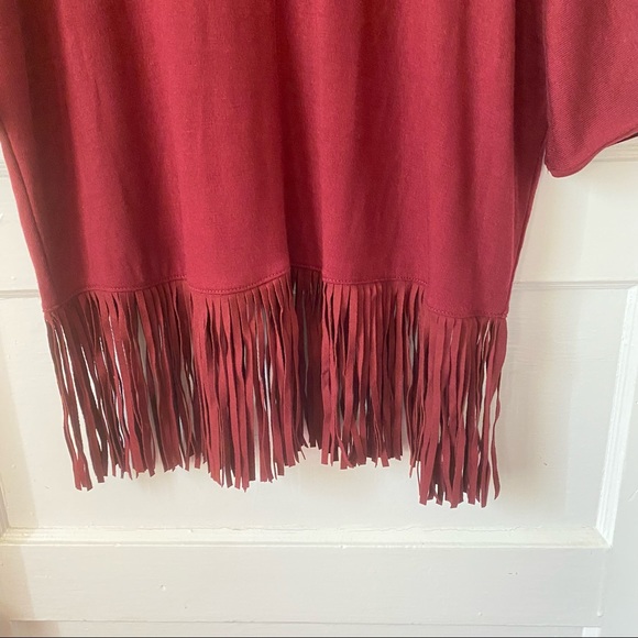 Maroon Turtleneck Sweater Tassel by Terre Blue Size Medium 3/4 Sleeve Tunic NWT - Picture 2 of 10